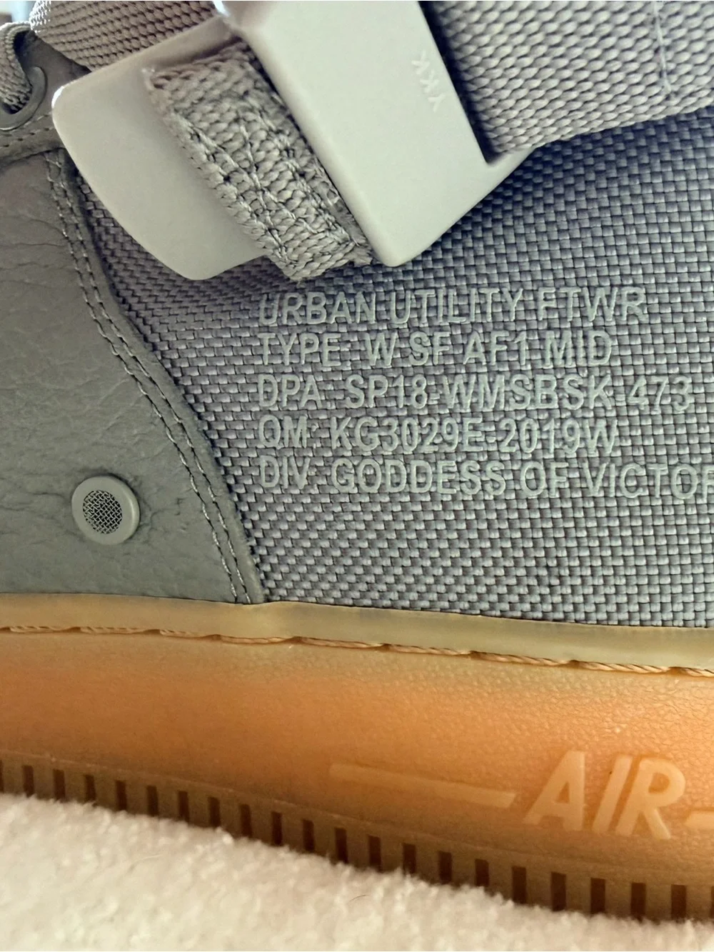 Nike Special Field Air Force 1 Mid Dark Stucco | 10W 8.5M